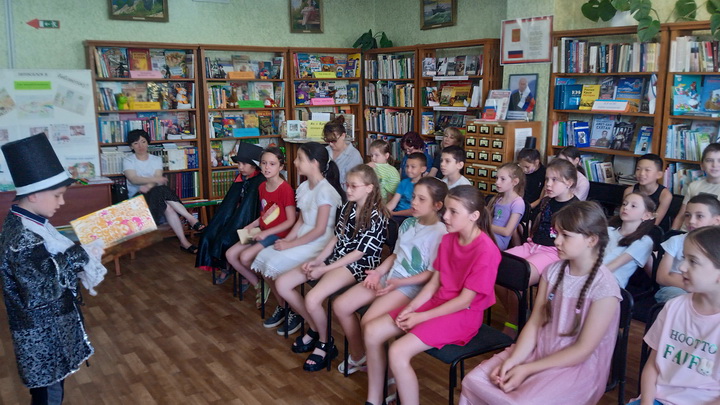 Пушкинский день в Октябрьской детской библиотеке